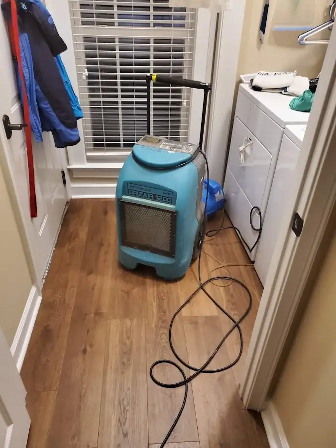 Commercial dehumidifier deployed for Flood Damage Cleanup in Sugar Hill